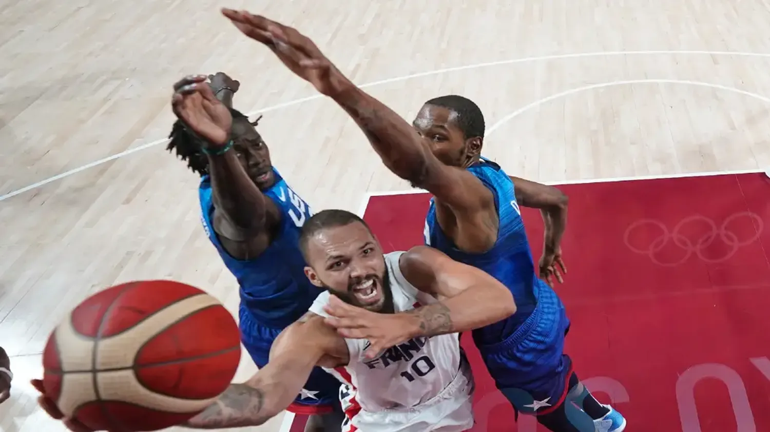 [ SPORT ] Basketball/JO2021: L'équipe de France Basket qualifiés en demi-finale 